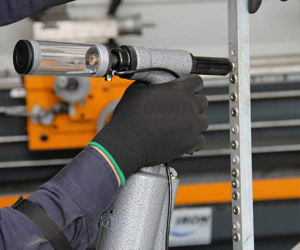 Remachadora de clavillo